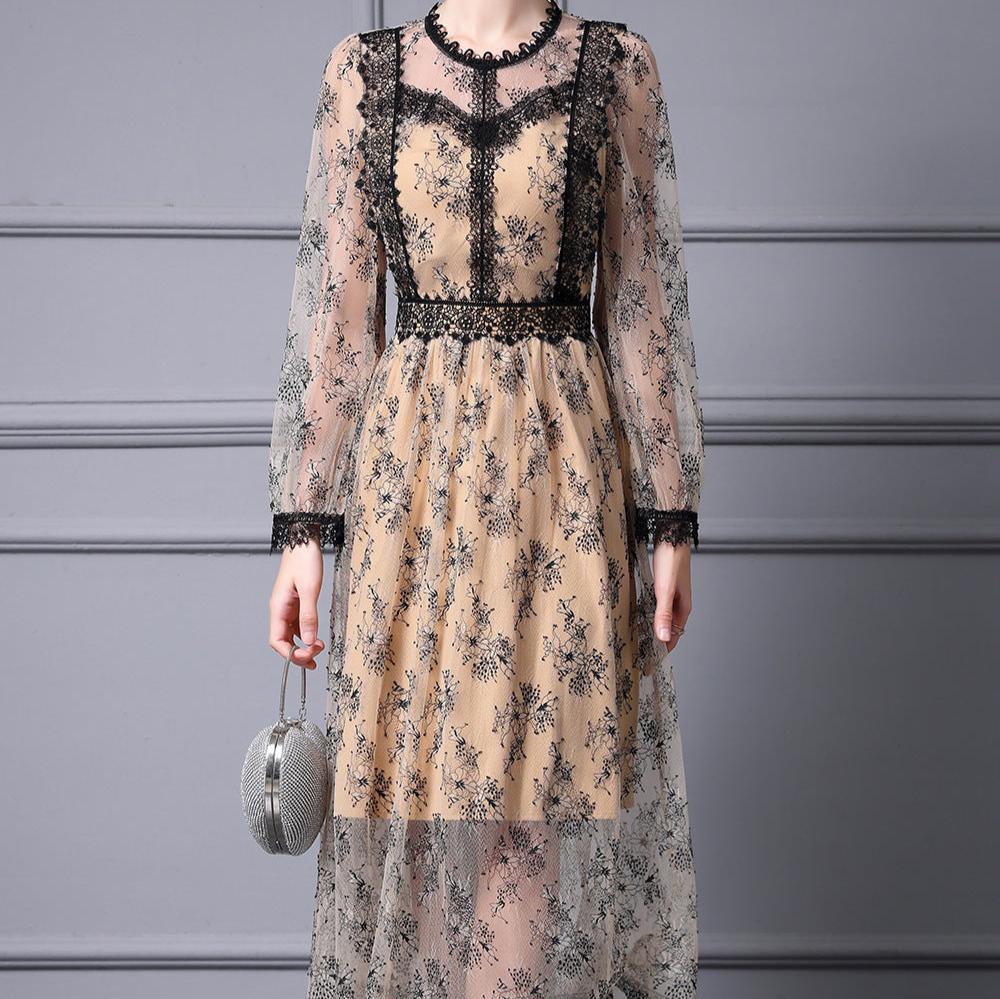 Sier lace dress